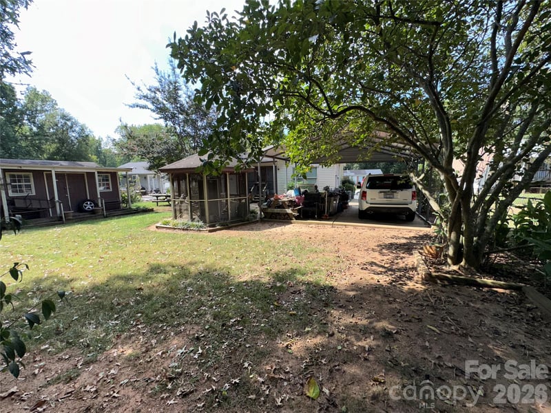 5609 Burleson Dr, Charlotte, NC 28215