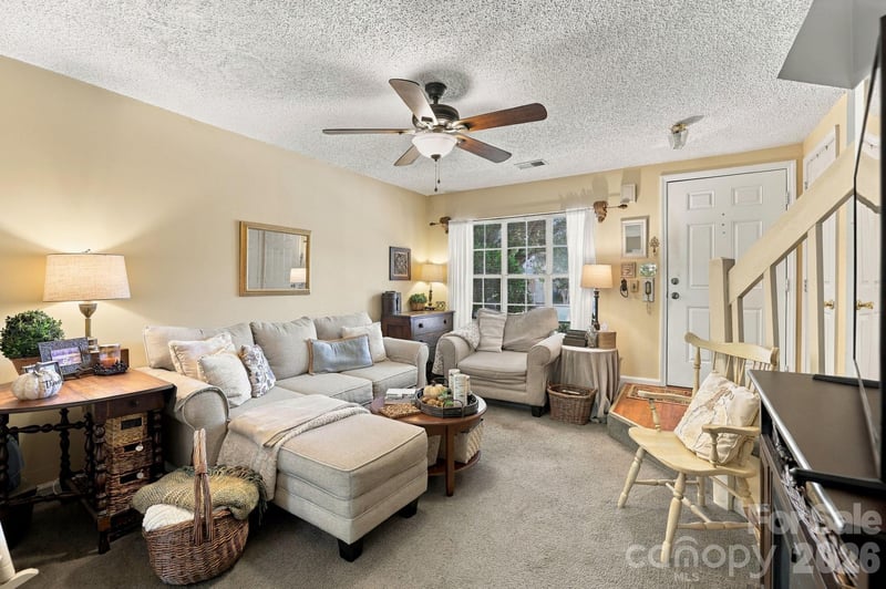 8256 Golf Ridge Dr, Charlotte, NC 28277