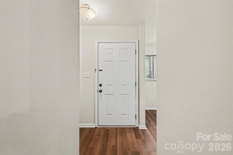 8005 Horse Chestnut Ln, Charlotte, NC 28277