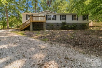 2212 Wildwood Dr, York, SC 29745