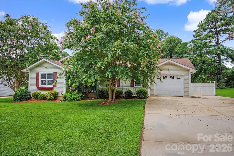 3567 Carington Ln, Statesville, NC 28625