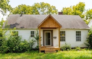 2101 Camp Greene St, Charlotte, NC 28208