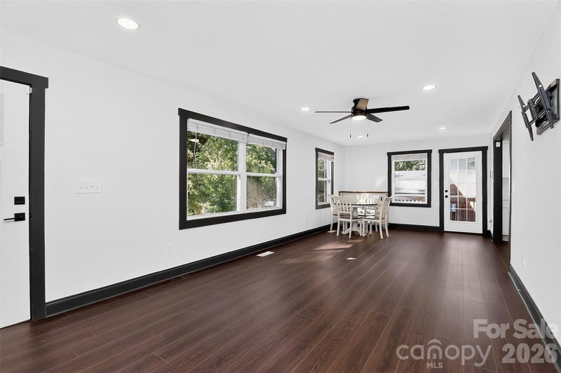 2736 Royston Rd, Charlotte, NC 28208