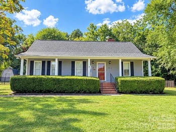 1617 Lawing Rd, Charlotte, NC 28216