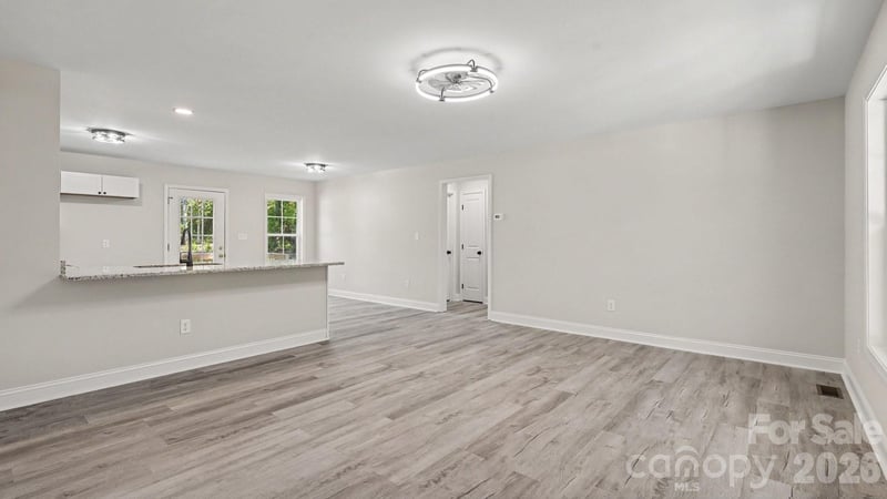 1825 Hollywood Dr, Salisbury, NC 28144