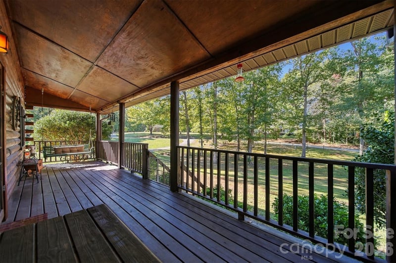 306 Chickasaw Trl, Maiden, NC 28650