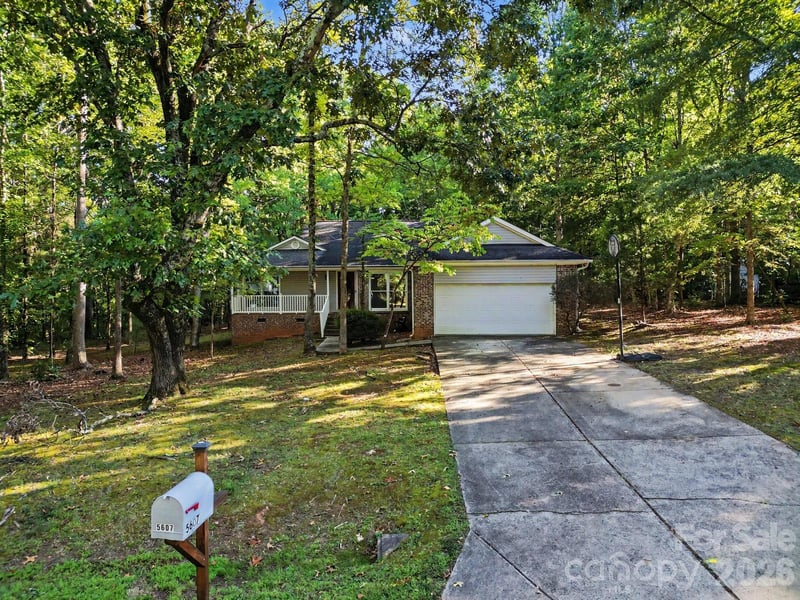 5607 Dorchester Ave, Harrisburg, NC 28075