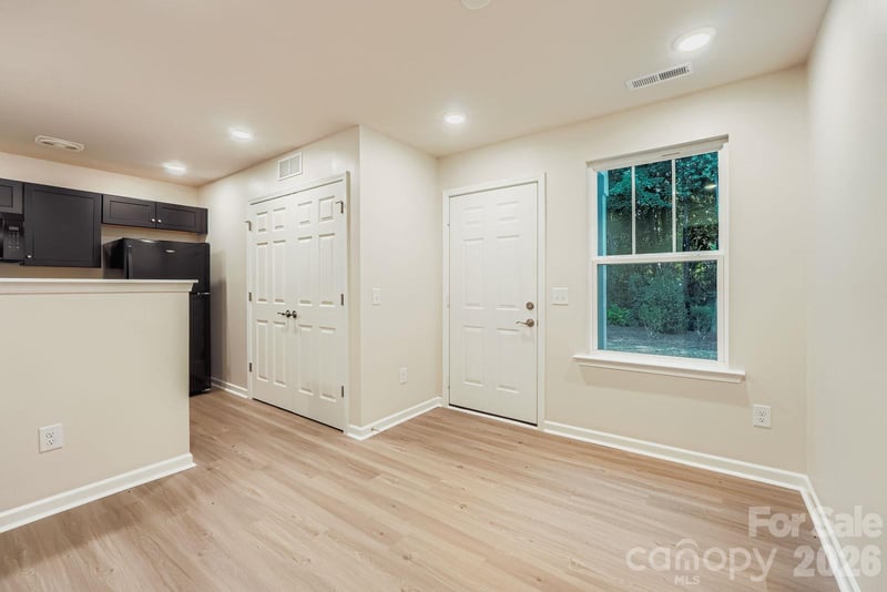 1761 J Julian Ln, Charlotte, NC 28208