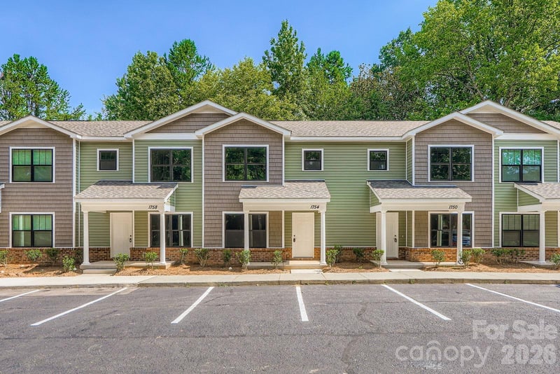1761 J Julian Ln, Charlotte, NC 28208