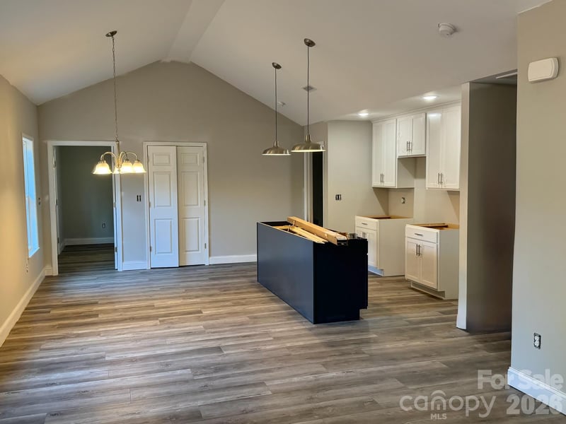 293 Jumping Branch Rd, Blacksburg, SC 29702