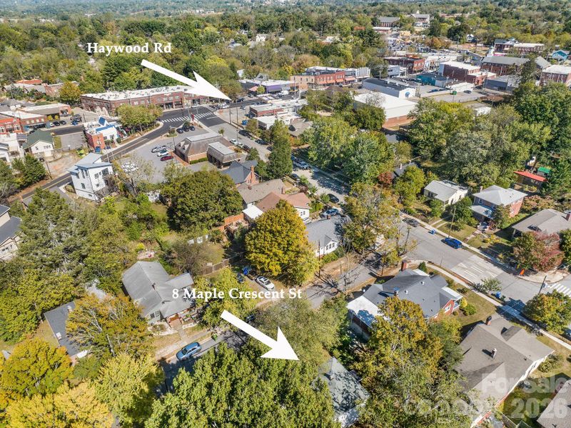 8 Maple Crescent St, Asheville, NC 28806