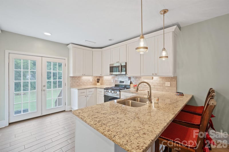 228 Hazeleen Ave, Belmont, NC 28012