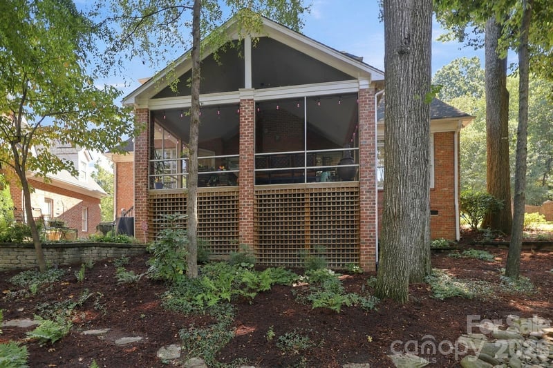 3716 Eastover Hills Ct, Charlotte, NC 28211