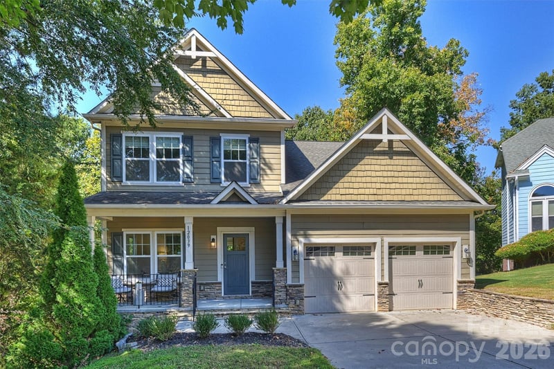 12039 Spinnaker Dr, Tega Cay, SC 29708