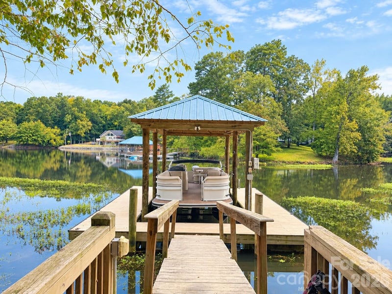 12039 Spinnaker Dr, Tega Cay, SC 29708