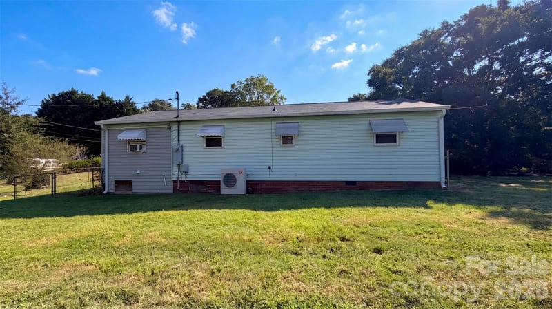 101 Craig St, Stanley, NC 28164