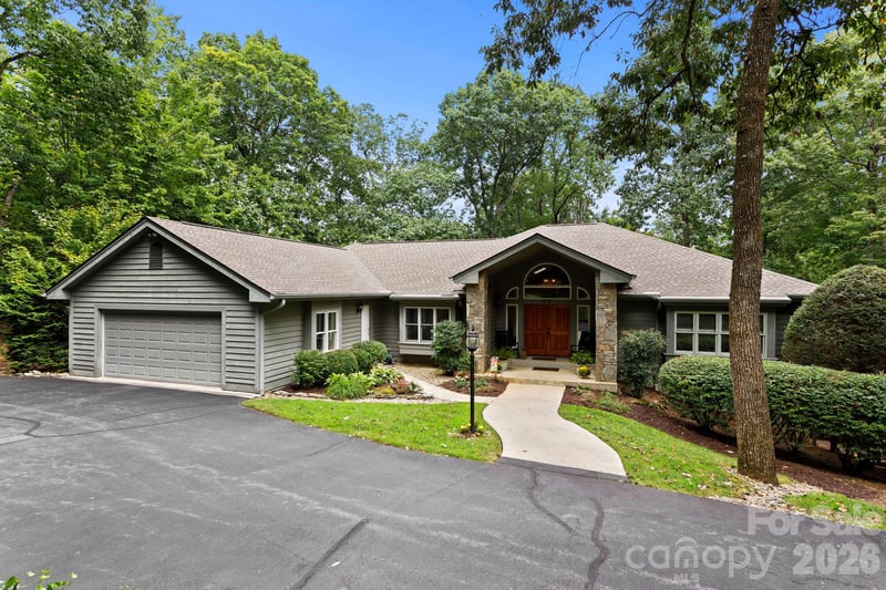 324 Kenmure Dr, Flat Rock, NC 28731