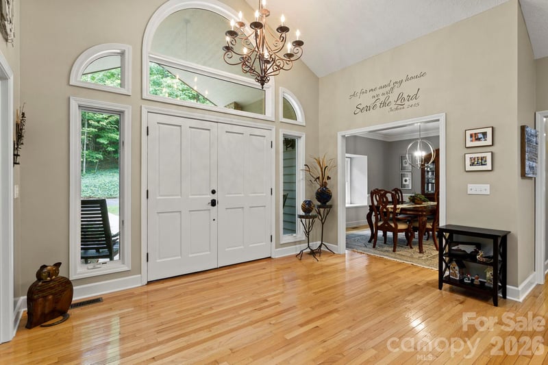 324 Kenmure Dr, Flat Rock, NC 28731
