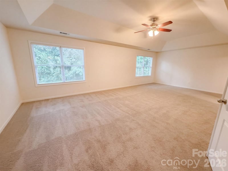 330 Windy Pine Dr, Lake Wylie, SC 29710