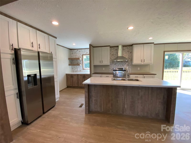 5726 Landon Pl, Heath Springs, SC 29058