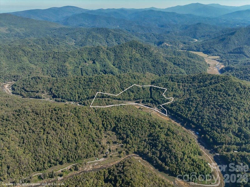 10730 Us 19w Hw, Burnsville, NC 28714