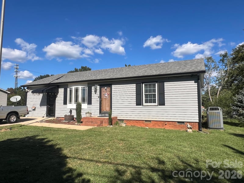 4146 Startown Rd, Newton, NC 28658