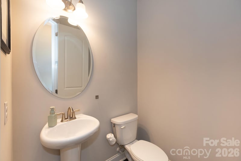 9104 Gladden Hill Ln, Pineville, NC 28134