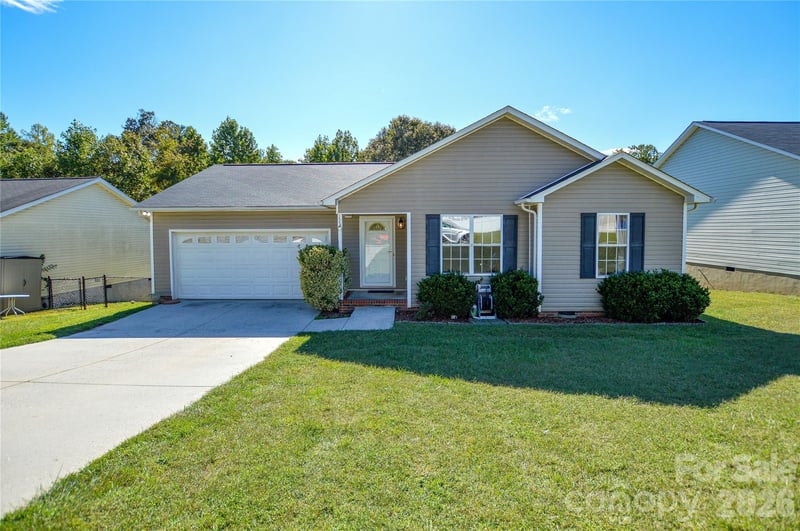 175 Alexander Heritage Dr #61, Hickory, NC 28601