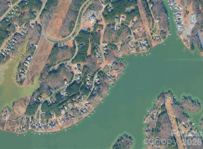 3201 Lake Pointe Dr, Belmont, NC 28012