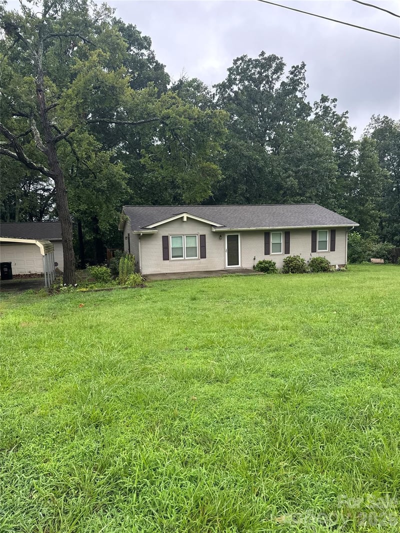 213 Cobblestone Ln NW, Concord, NC 28027
