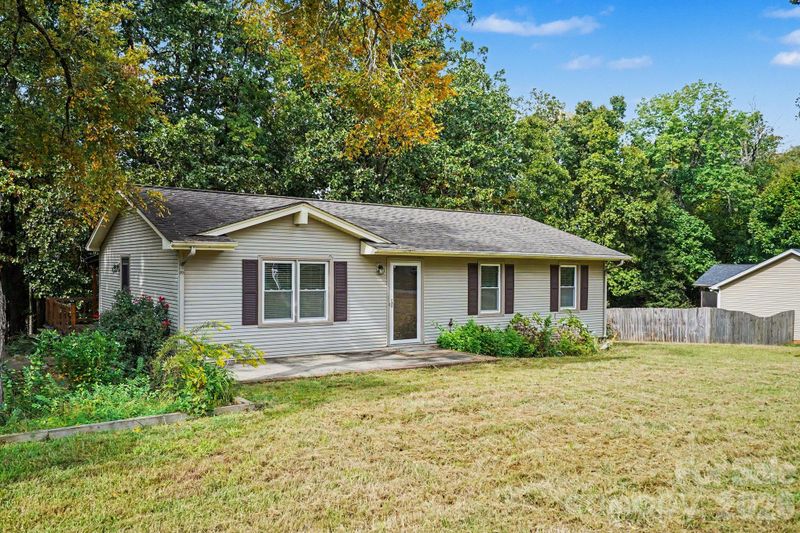 213 Cobblestone Ln NW, Concord, NC 28027