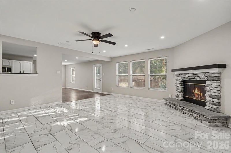 12937 Silvaire Farm Rd, Charlotte, NC 28278
