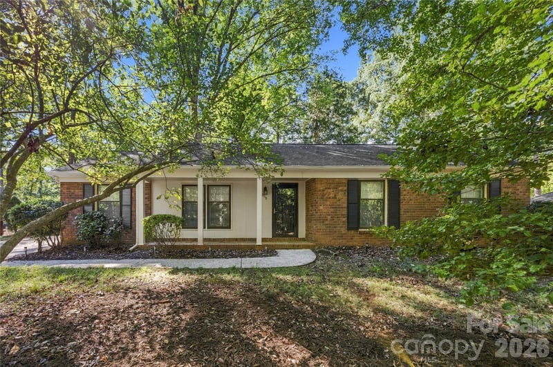9112 Sardis Forest Dr, Charlotte, NC 28270