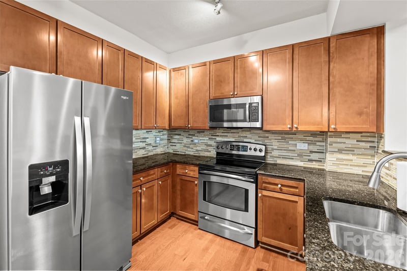 721 Governor Morrison St #415, Charlotte, NC 28211