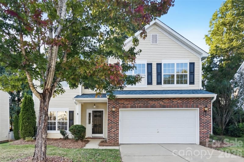 3041 Kilbeggan Dr, Clover, SC 29710