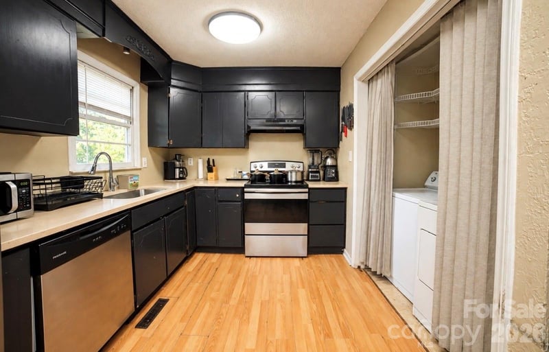 712 Edgehill Dr, Monroe, NC 28110