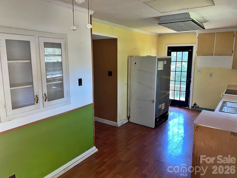 650 Holland Dr, Statesville, NC 28677