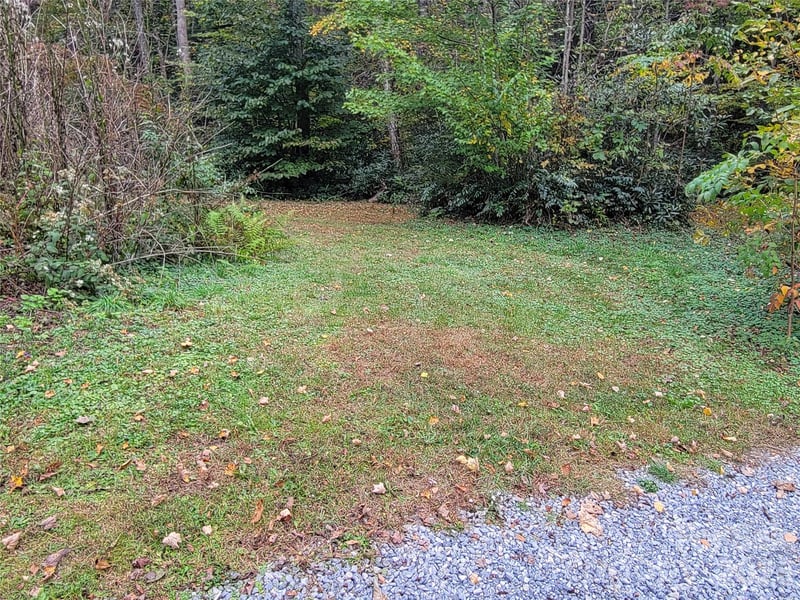 1061 Caldwell Dr, Maggie Valley, NC 28751