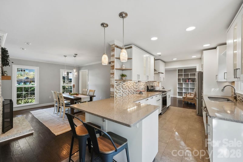 6213 Bevington Pl, Charlotte, NC 28277