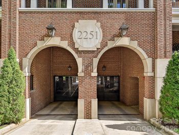2251 Selwyn Ave #203, Charlotte, NC 28207