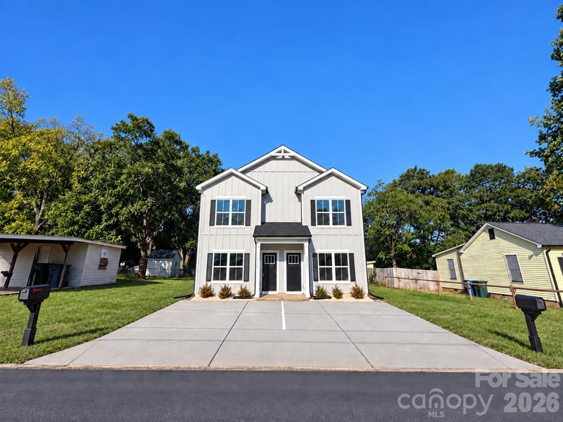 1415-1417 3rd Street Pl NE, Hickory, NC 28601