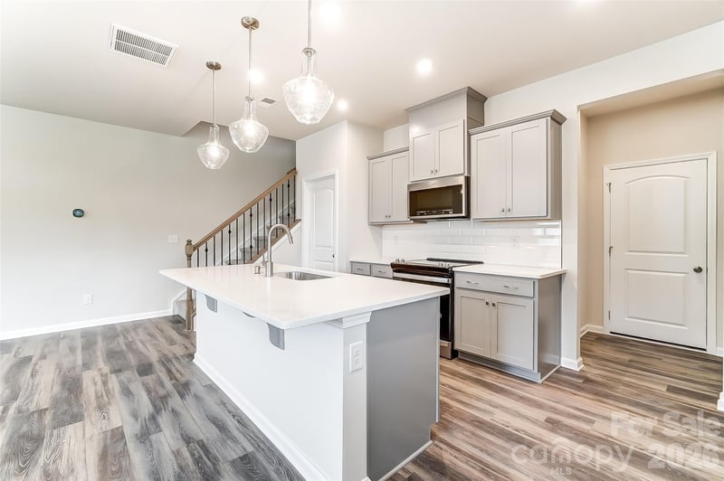 5225 Wyes Oak Ln, Charlotte, NC 28269