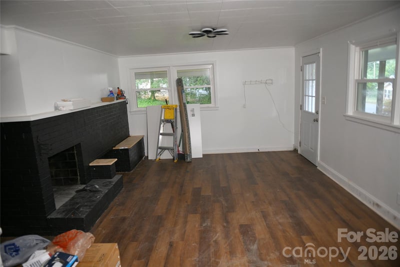 1605 W 4th Ave, Gastonia, NC 28052