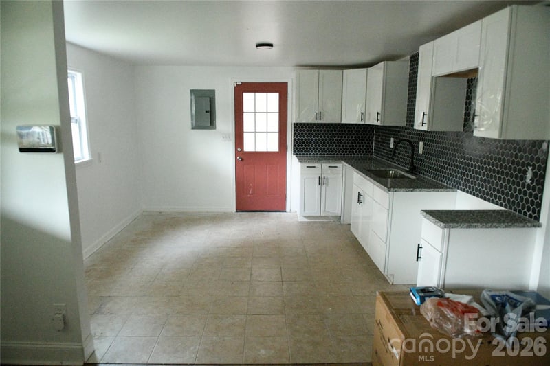 1605 W 4th Ave, Gastonia, NC 28052
