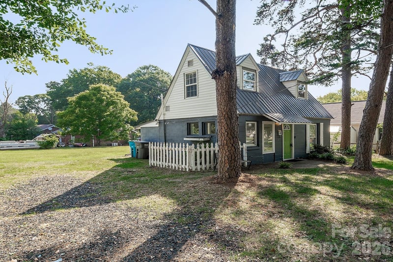 109 Julia Ave, Belmont, NC 28012