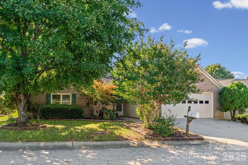302 Hidden Creek Cir, Salisbury, NC 28147