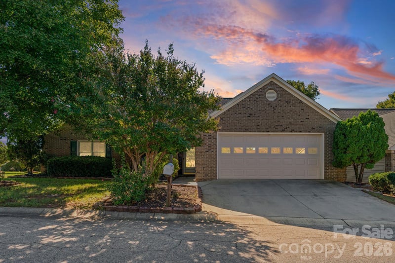 302 Hidden Creek Cir, Salisbury, NC 28147