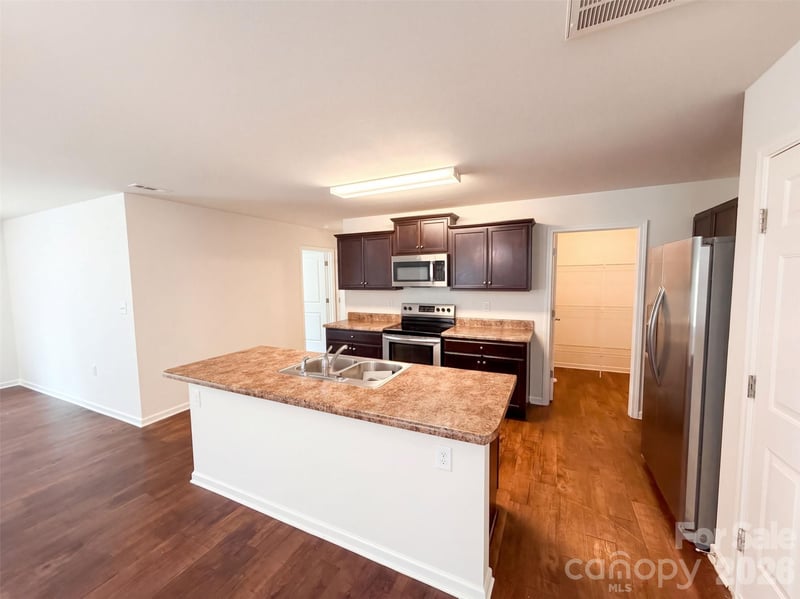 3980 Long Arrow Dr, Concord, NC 28025