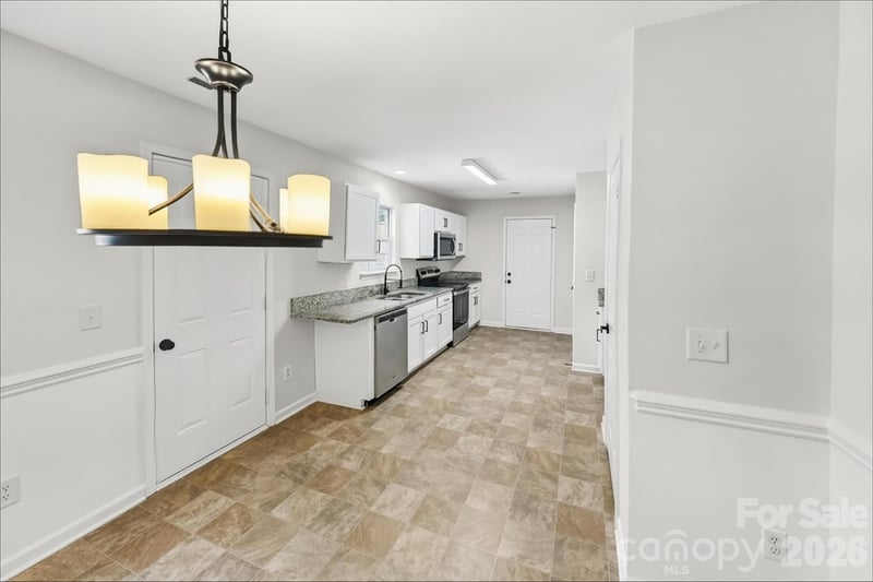 3139 Reid Brook Ln, Charlotte, NC 28208