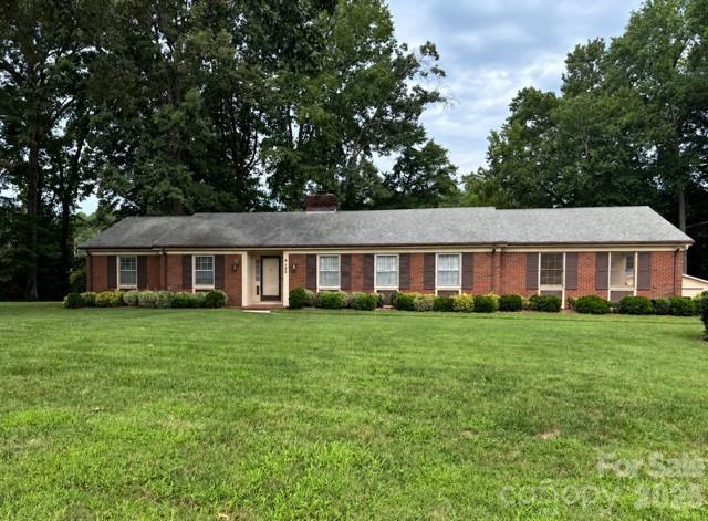 104 Spruce Dr, Salisbury, NC 28147